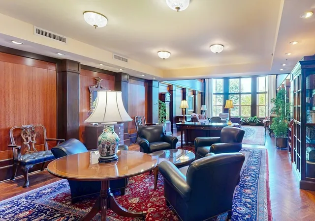 2nd image of The Heritage on the Garden, Boston, MA 02116