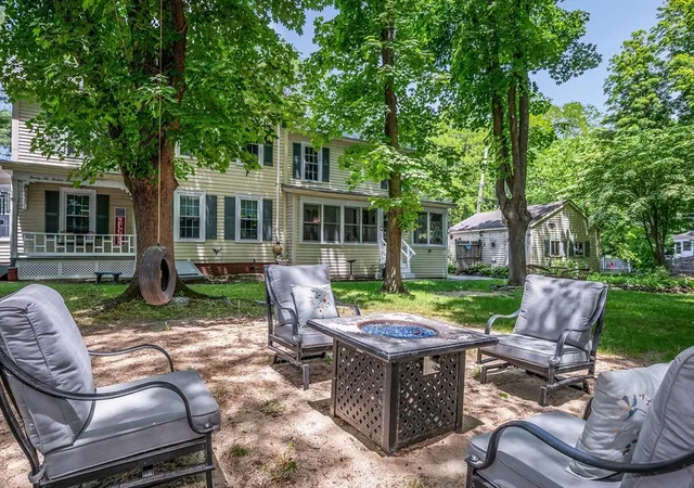 Homes for sale in Pepperell, MA | 26 Groton St, Pepperell, MA 01463 | MLS# 73532652
