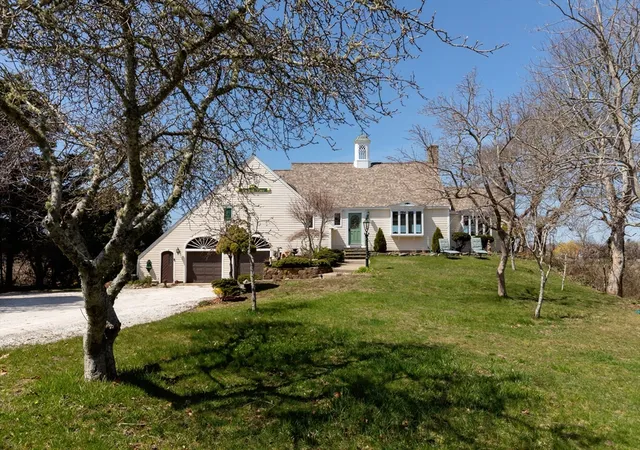 2nd image of 28 Mallard Dr, Orleans, MA 02653 | MLS# 73506450