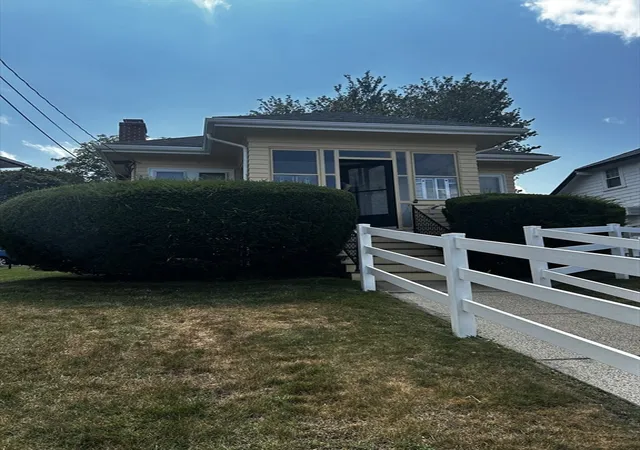 2nd image of 47 Cliff Ave, Winthrop, MA 02152 | MLS# 73558301