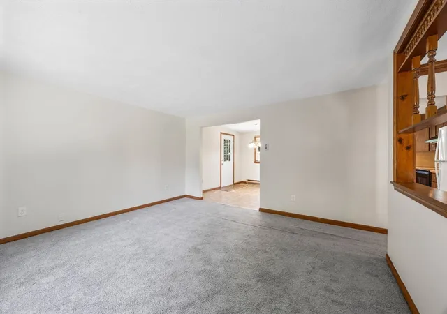 Photo 4 of Single Family Residence at 80 Kilby St, Woburn, MA 01801 | MLS# 73563541 | | Sold on 2026-09-17