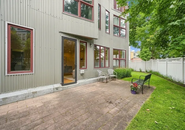 2nd image of 24 Bay State Rd #4, Cambridge, MA 02138 | MLS# 73556437