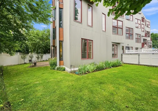 36th image of 24 Bay State Rd #4, Cambridge, MA 02138 | MLS# 73556437