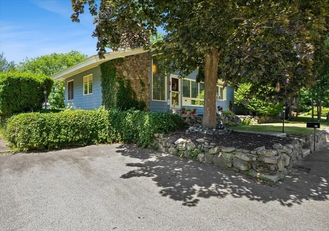 5th image of 11 Longview Rd, Brockton, MA 02301 | MLS# 73555198