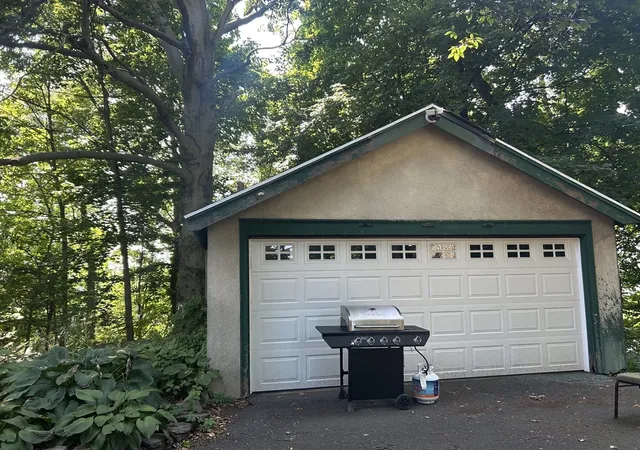 Photo 3 of Sale Pending at 140 Atwater Ter, Springfield, MA 01107 | MLS# 73560975 | Listing updated on 2026-09-04