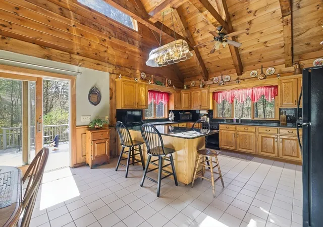 3rd image of 22 Country Lane, Berkley, MA 02779 | MLS# 73533342