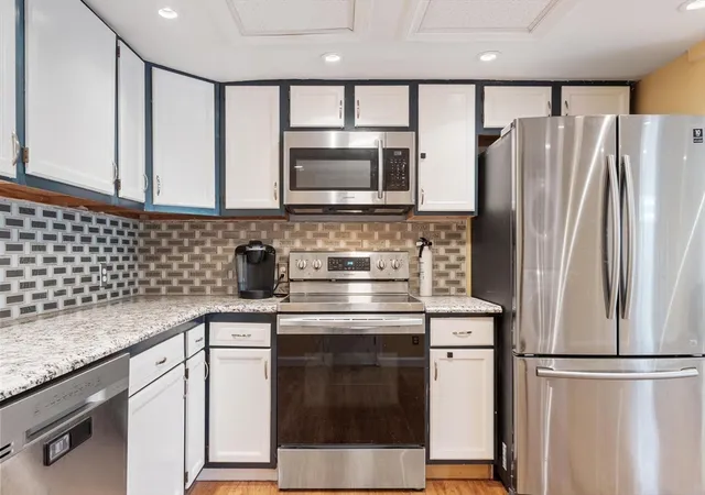 3rd image of 5 Mulberry St, Haverhill, MA 01830 | MLS# 73563020
