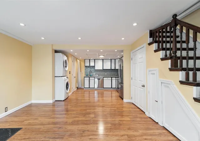 5th image of 5 Mulberry St, Haverhill, MA 01830 | MLS# 73563020