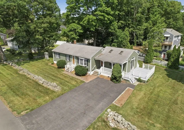 3rd image of 140 Crow Lane, Newburyport, MA 01950 | MLS# 73557558