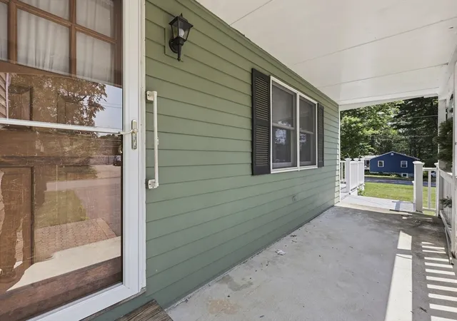 4th image of 140 Crow Lane, Newburyport, MA 01950 | MLS# 73557558