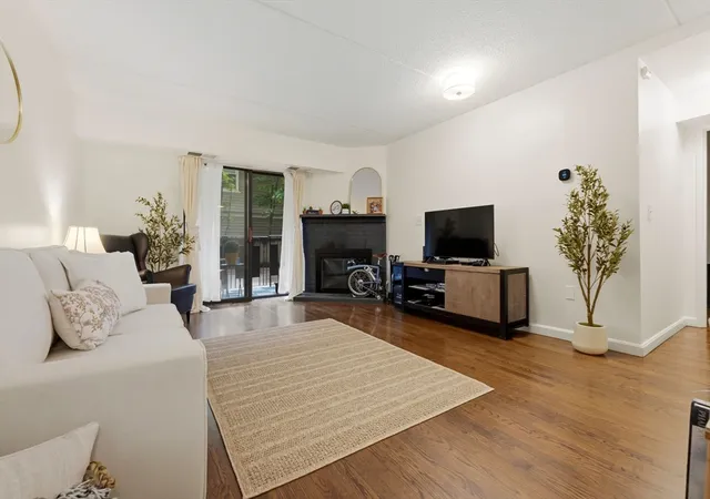 Homes for sale in Somerville, MA | 390 Broadway, Somerville, MA 02145