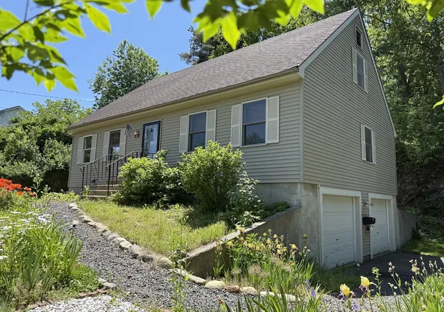 Homes for sale in Greenfield, MA | 68 Hastings St, Greenfield, MA 01301 | MLS# 73533765