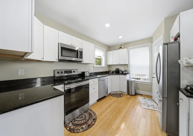 Homes for sale in Lynn, MA | 16 Crescent St, Lynn, MA 01902 | MLS# 73525452