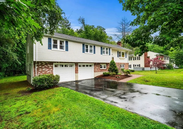 Homes for sale in Burlington, MA | 32 Westwood St, Burlington, MA 01803 | MLS# 73546880