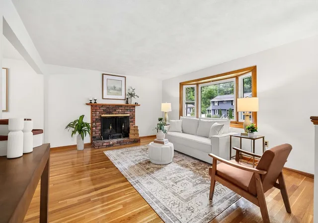 Homes for sale in Burlington, MA | 32 Westwood St, Burlington, MA 01803 | MLS# 73546880