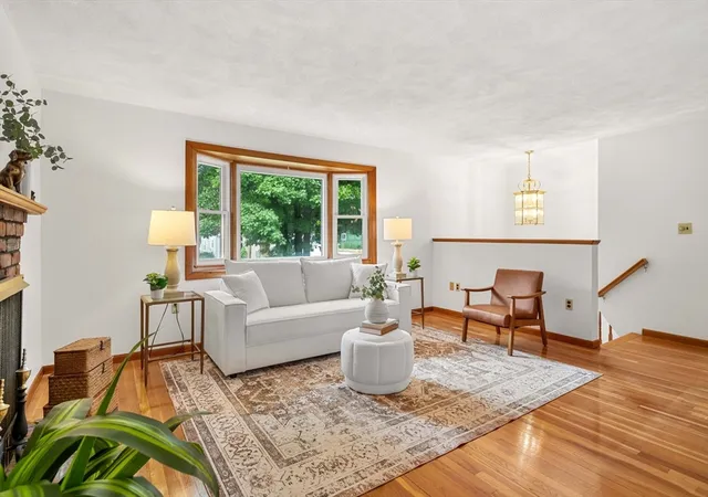 Homes for sale in Burlington, MA | 32 Westwood St, Burlington, MA 01803 | MLS# 73546880