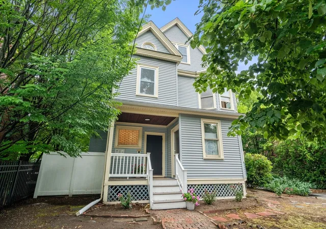 1st image of 7 Russell Street #3, Cambridge, MA 02140 | MLS# 73550288