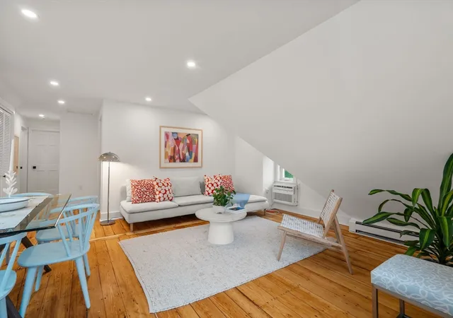 3rd image of 7 Russell Street #3, Cambridge, MA 02140 | MLS# 73550288