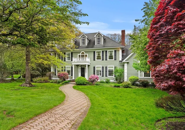 Photo 2 of Sale Pending at 37 Old Planters Rd, Beverly, MA 01915 | MLS# 73524941 | Listing updated on 2026-08-27