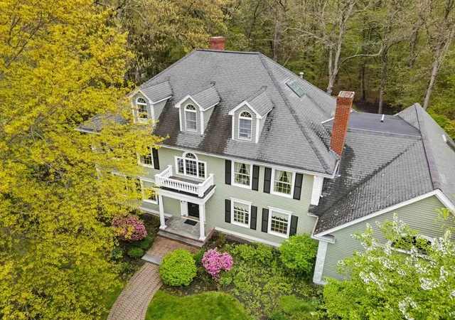 Photo 3 of Sale Pending at 37 Old Planters Rd, Beverly, MA 01915 | MLS# 73524941 | Listing updated on 2026-08-27