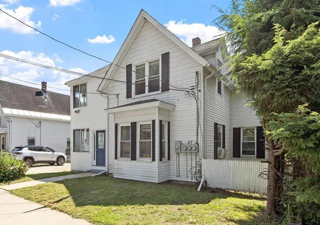 1st image of 205 Pine St, Gardner, MA 01440 | MLS# 73549176