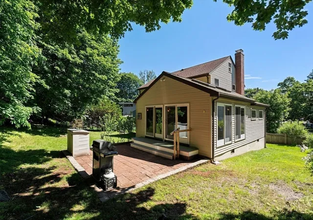 Homes for sale in Arlington, MA | 26 Lawrence Ln, Arlington, MA 02474 | MLS# 73533959