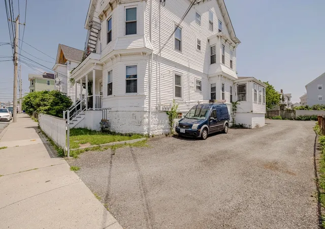 2nd image of 154 Mott St, Fall River, MA 02721 | MLS# 73545062