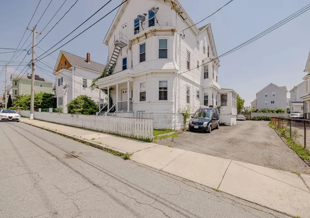 Listing Photo 3 - Condo for sale in building located at 154 Mott St, Fall River, MA 02721