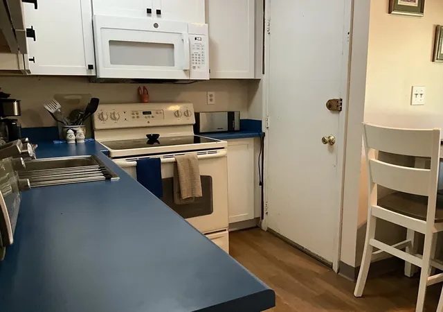 5th image of 8 Tideview Path #7, Plymouth, MA 02360 | MLS# 73559898