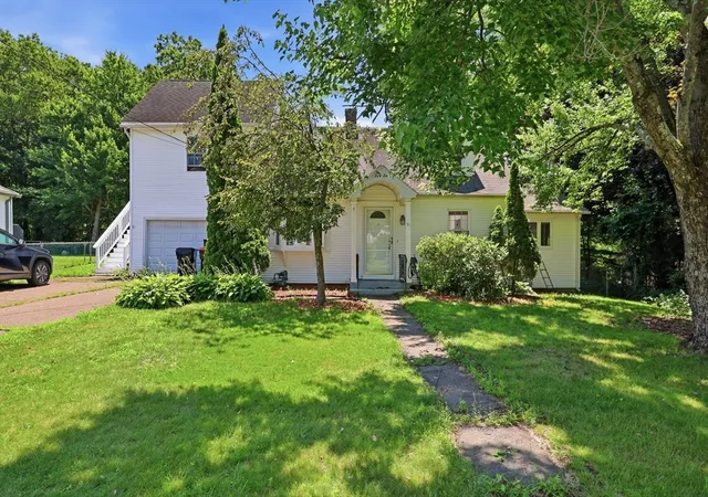 1st image of 56 Lincoln Ave, South Hadley, MA 01075 | MLS# 73547286