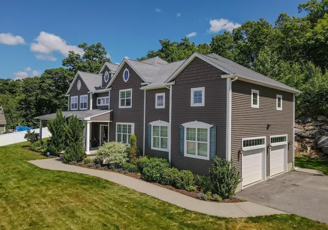 3rd image of 110 Munsing Rdg, Granby, MA 01033 | MLS# 73530062