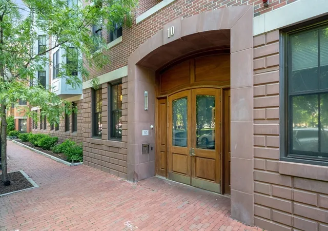3rd image of 10 St George #U301, Boston, MA 02118 | MLS# 73565080