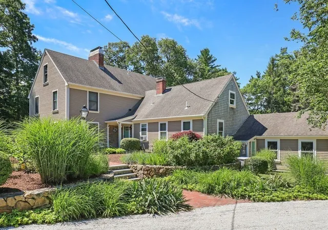 1st image of 128 Converse Rd, Marion, MA 02738 | MLS# 73544584