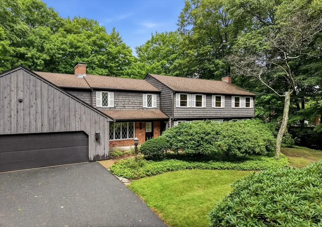 Photo 1 of Single family home for sale at 3 Hilltop Dr, Wilbraham, MA 01095 | MLS# 73555495 | Listing updated on 2026-09-16