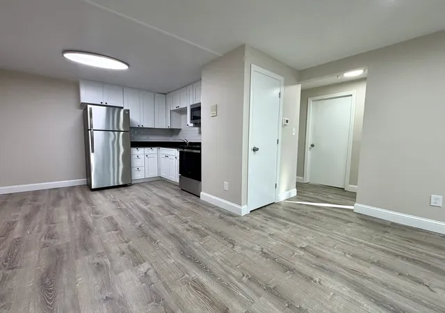 Listing Photo 4 - Condo for sale in building located at 90 Ridgewood Ln, Gardner, MA 01440