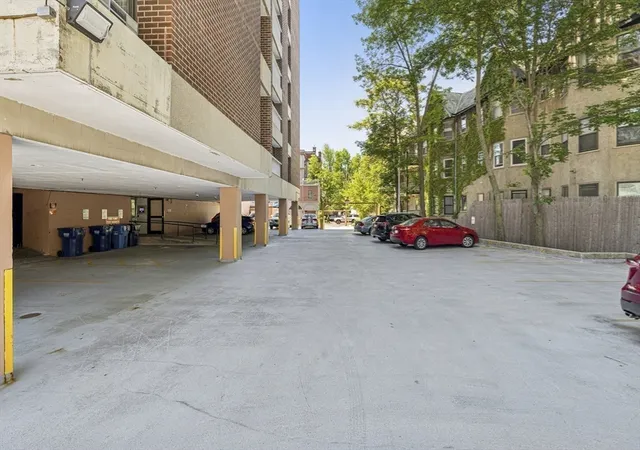 2nd image of 1105 Massachusetts Ave, Cambridge, MA 02138