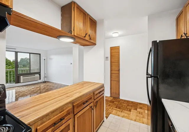 5th image of 1105 Massachusetts Ave, Cambridge, MA 02138