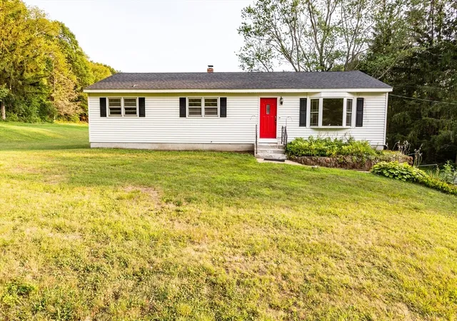 Homes for sale in Warren, MA | 1102 East Rd, Warren, MA 01083 | MLS# 73504720