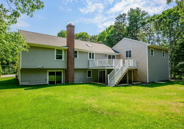 2nd image of 19 Wheelhouse Cir, East Falmouth, MA 02536 | MLS# 73544160