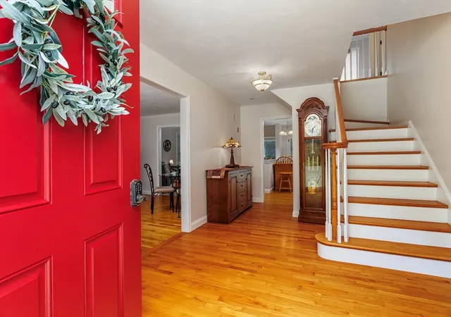 Photo 3 of Single family home for sale at 562 Mendon Rd, Sutton, MA 01590 | MLS# 73559533 | Listing updated on 2026-09-22