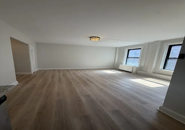 2nd image of 140 Chestnut St #605, Springfield, MA 01103 | MLS# 73567401