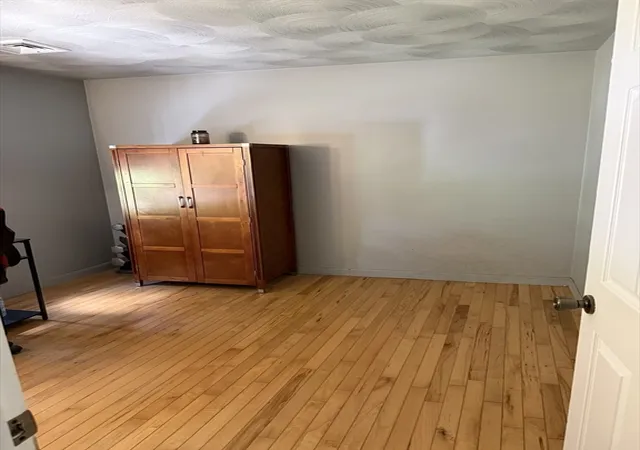 12th image of 13 N Martin Rd, Amesbury, MA 01913 | MLS# 73538949