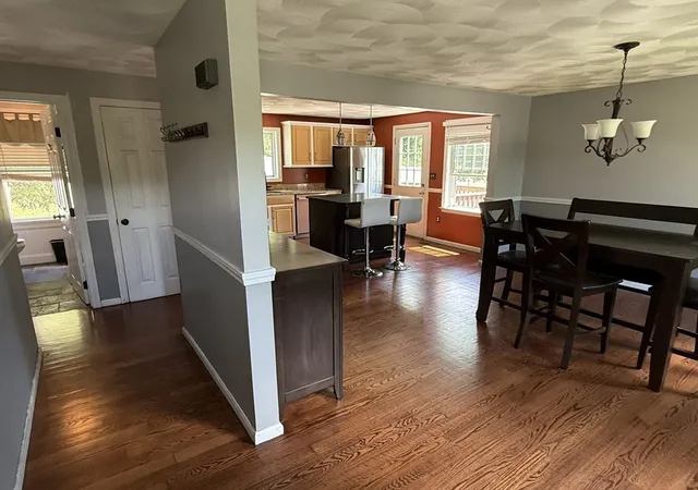 image of 13 N Martin Rd, Amesbury, MA 01913 | MLS# 73538949