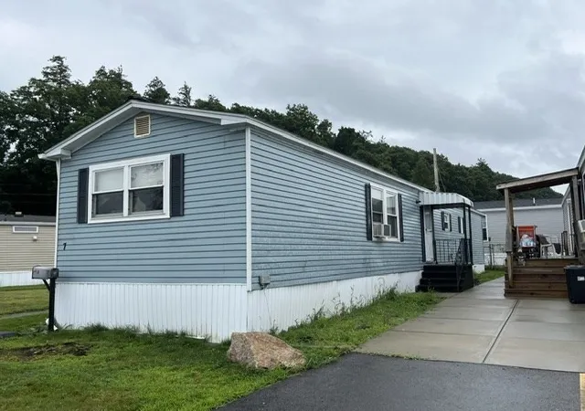 Photo 3 of Manufactured home for sale at 7 Cadillac Dr, Marlborough, MA 01752 | MLS# 73560619 | Listing updated on 2026-10-03