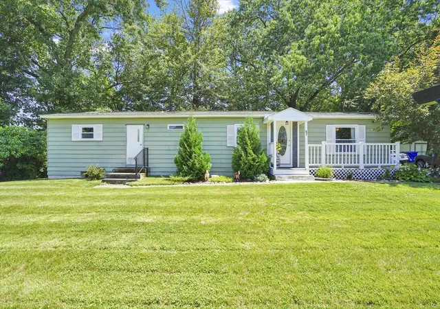 Homes for sale in Springfield, MA | 67 Fieldston St, Springfield, MA 01119 | MLS# 73547329