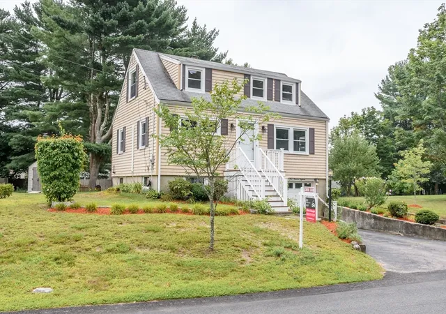 Photo 2 of Single family home for sale at 118 Brickel Rd, Stoughton, MA 02072 | MLS# 73565759 | Listing updated on 2026-09-16
