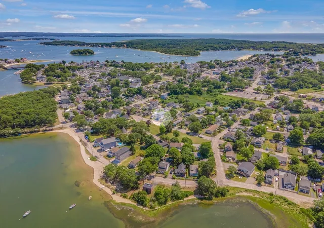 28th image of 10 Thirteenth St, Wareham, MA 02538 | MLS# 73547762
