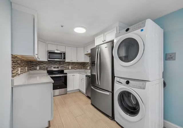 3rd image of 33 Lodgen Ct, Malden, MA 02148