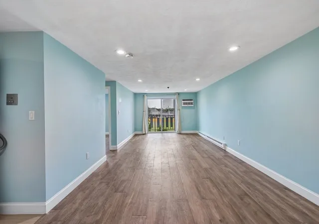 5th image of 33 Lodgen Ct, Malden, MA 02148