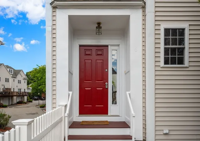 Homes for sale in Woburn, MA | 555 Main St #6, Woburn, MA 01801 | MLS# 73542005